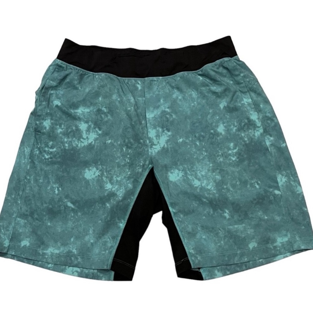 Lululemon Men’s Desert Teal & Black T.H.E. Training Shorts 9” size medium
